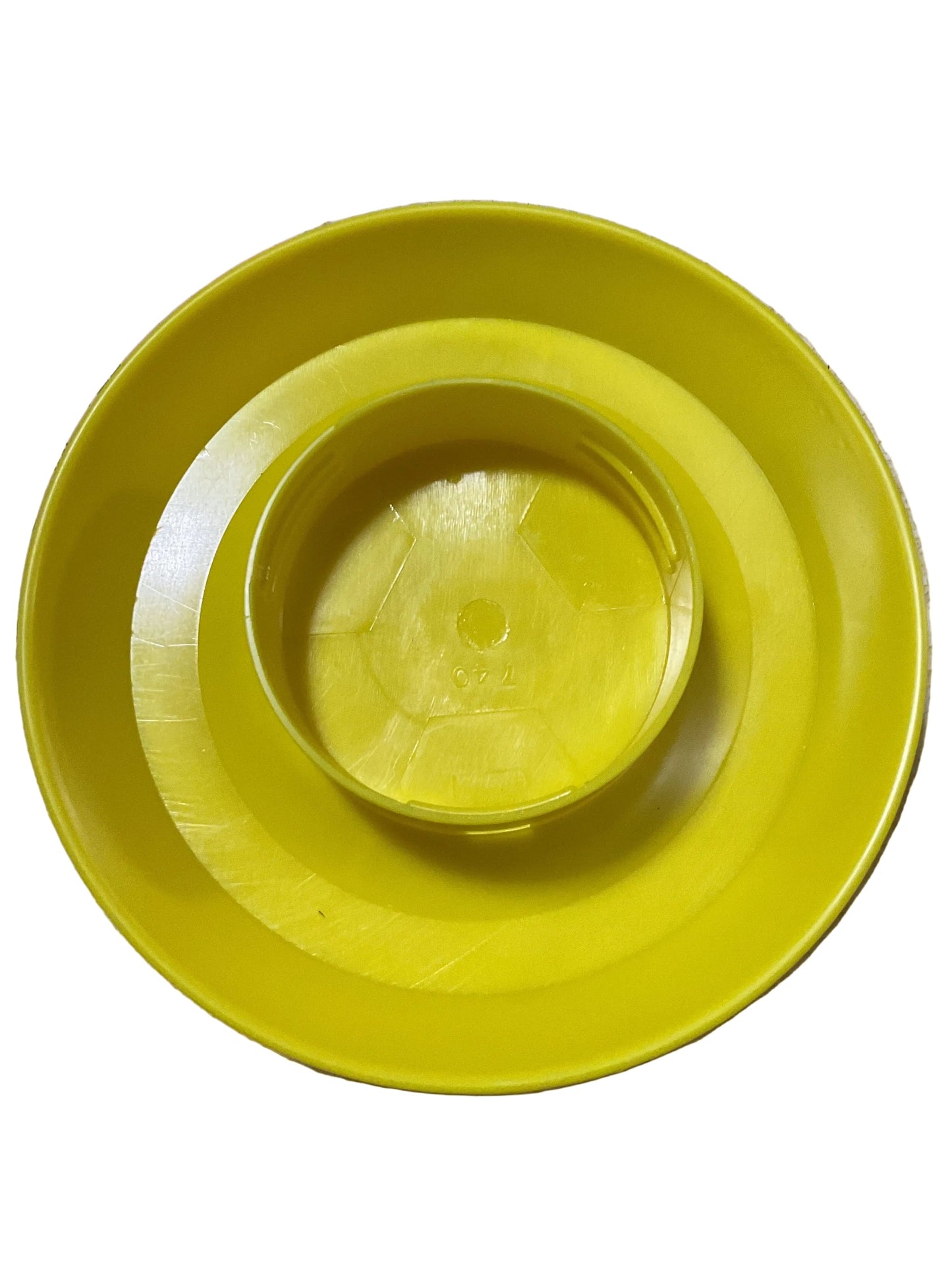 Plastic Poultry Water Base 1qt